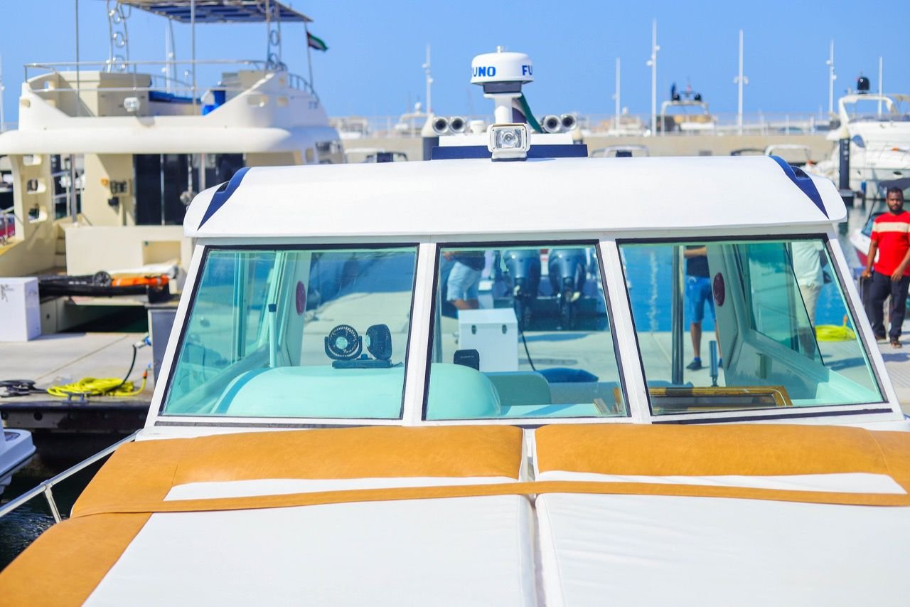 40ft Luxury Yacht View